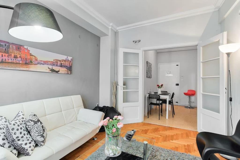 2Bdr Olympianzeus Apt With Netflix Athens Luaran gambar