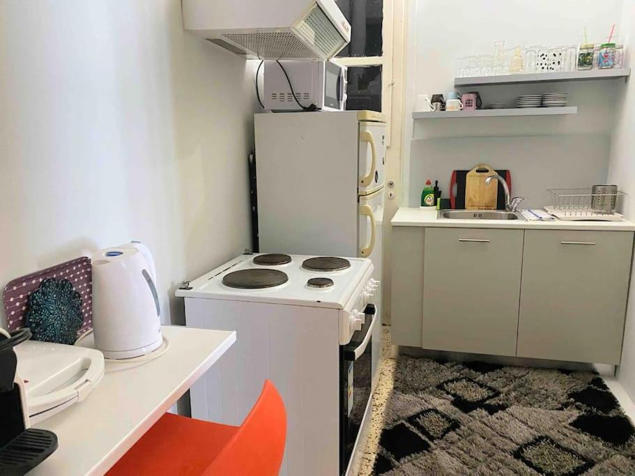 2Bdr Olympianzeus Apt With Netflix Athens Luaran gambar