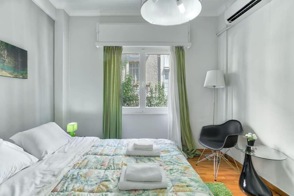 2Bdr Olympianzeus Apt With Netflix Athens Luaran gambar