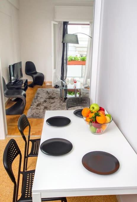 2Bdr Olympianzeus Apt With Netflix Athens Luaran gambar