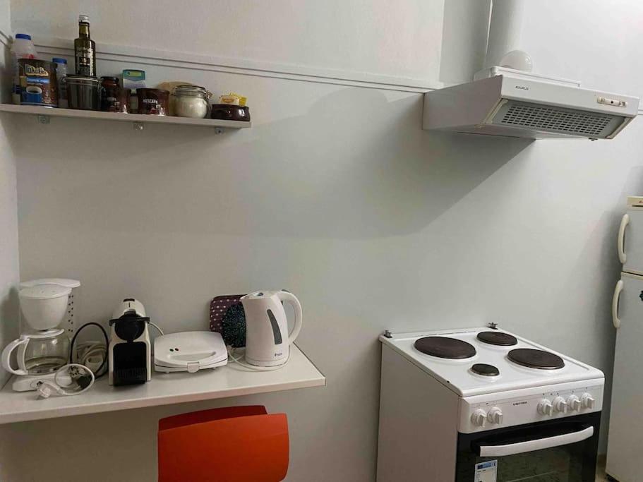 2Bdr Olympianzeus Apt With Netflix Athens Luaran gambar