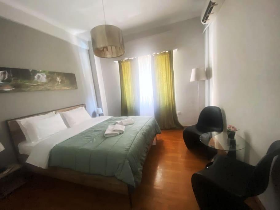 2Bdr Olympianzeus Apt With Netflix Athens Luaran gambar