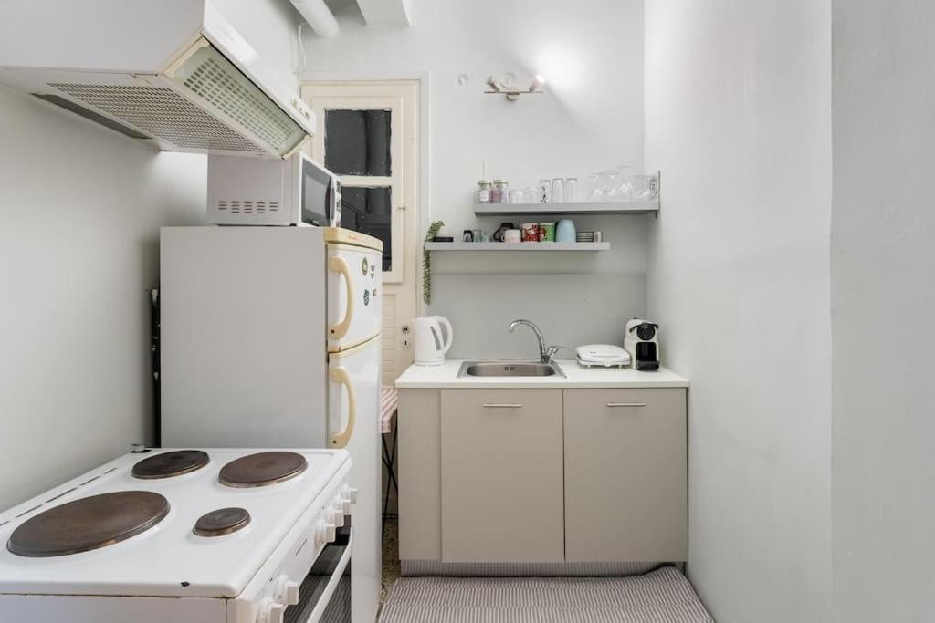2Bdr Olympianzeus Apt With Netflix Athens Luaran gambar